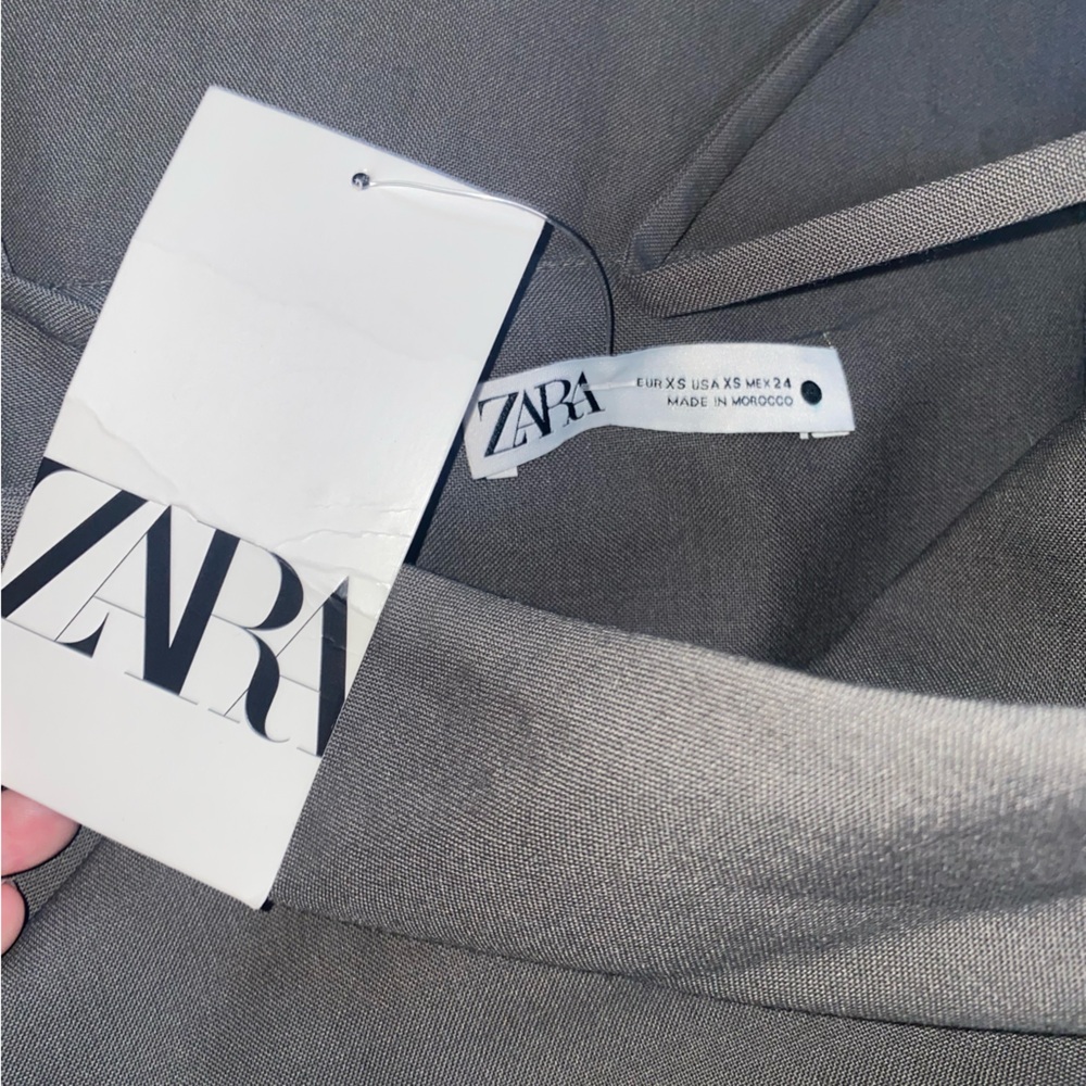 Zara. Grey Ruched Maxi Dress. NWT. Classic Silhouette. Size XS. - Picture 14 of 15